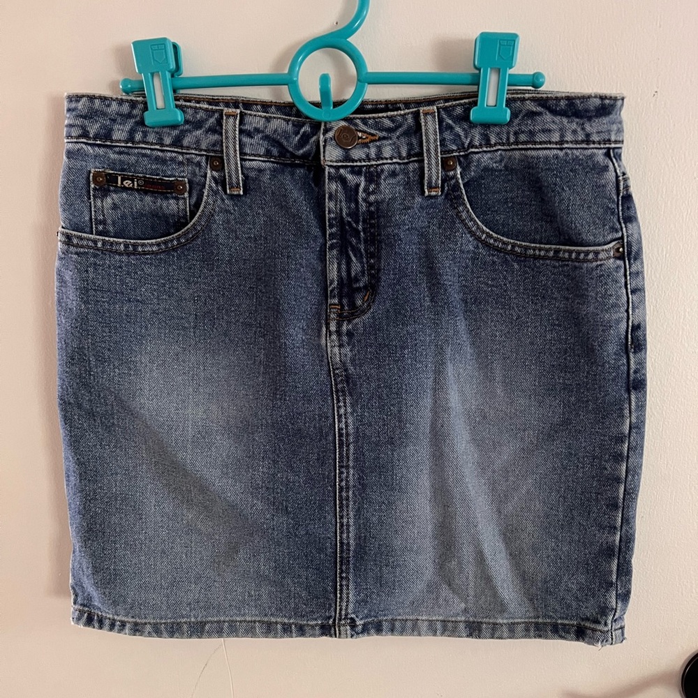 L.e.i high quality denim jean skirt